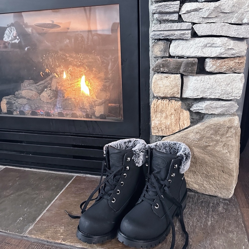 Lugz Black and Gray Boots
